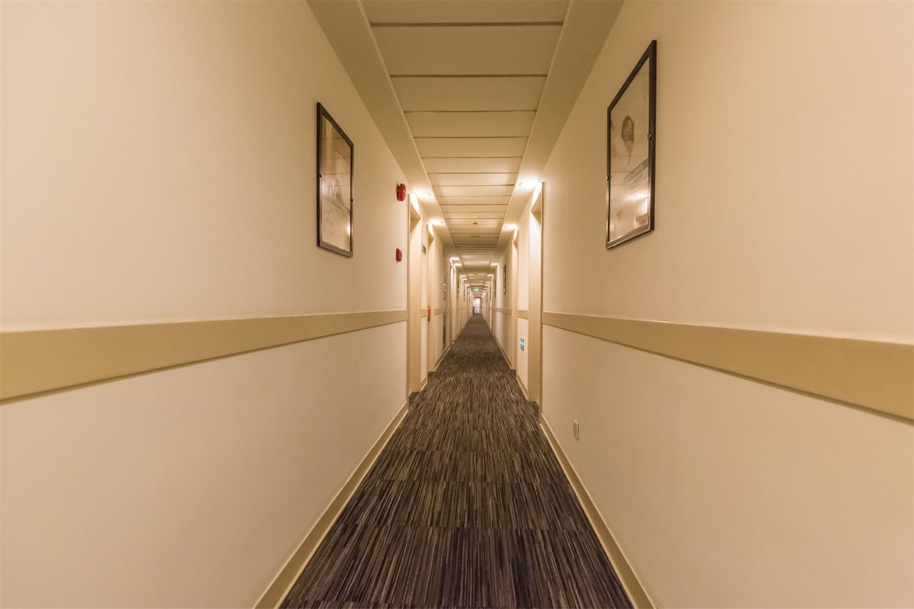 Jingjiang Inn Shanghai Baoyang Pier Екстериор снимка