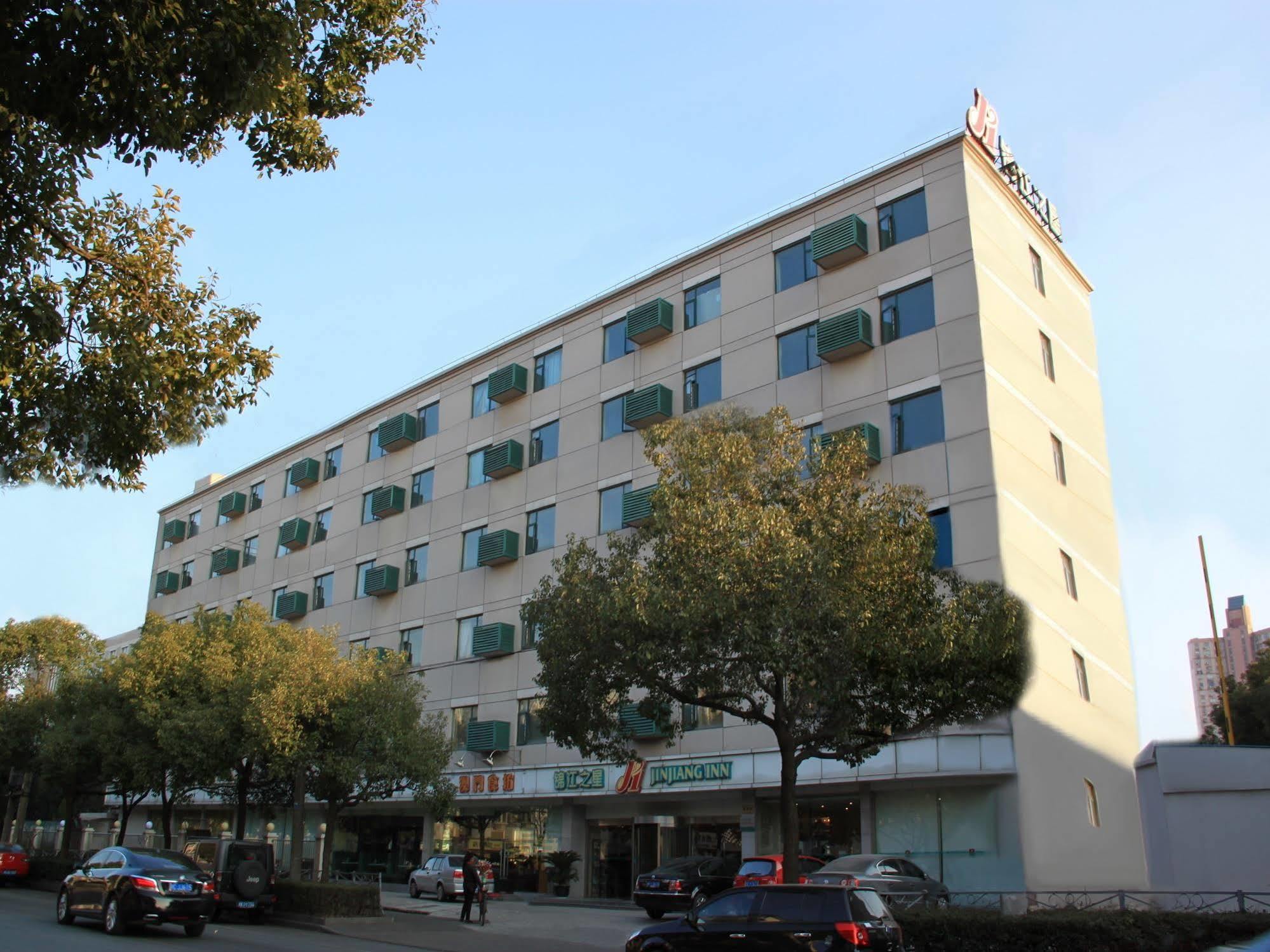 Jingjiang Inn Shanghai Baoyang Pier Екстериор снимка